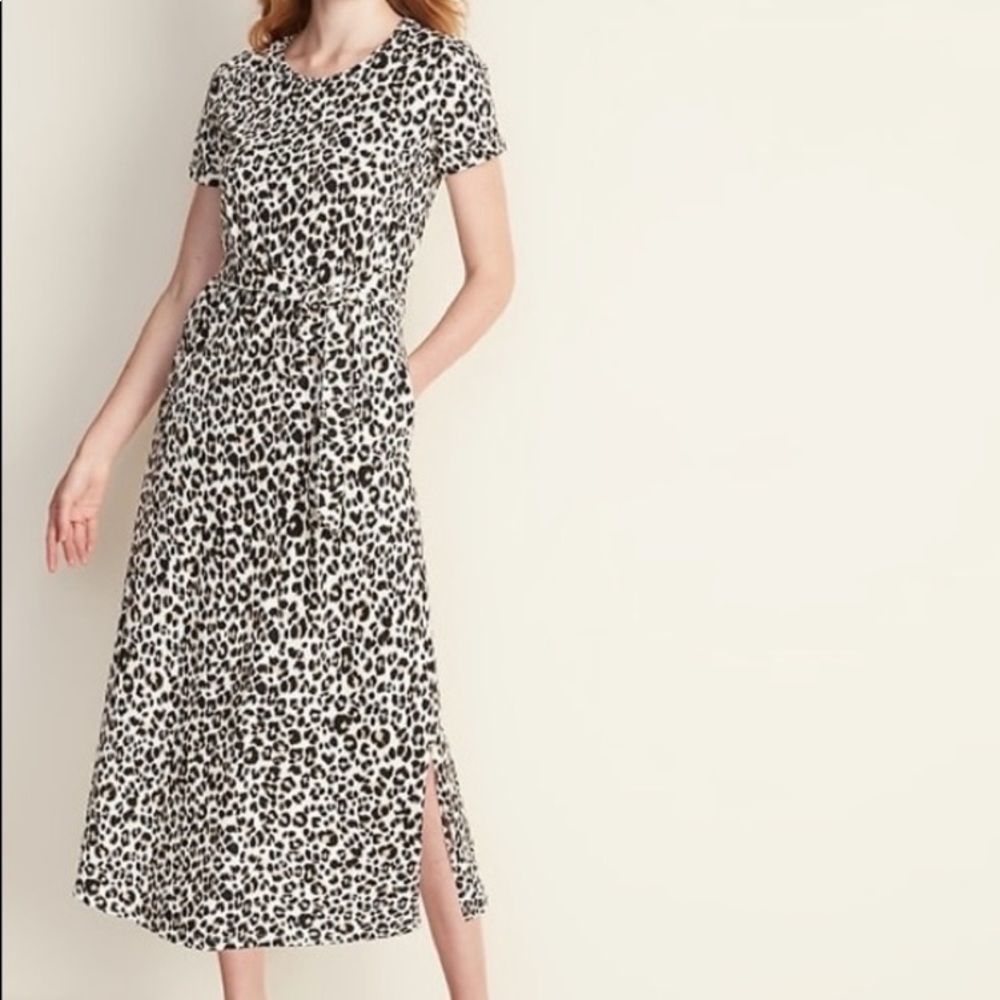 Old Navy knit dress with pockets size medium